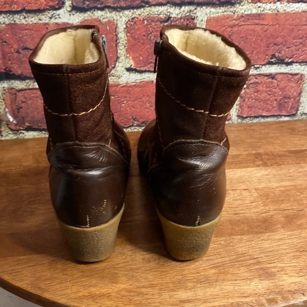 Pajar Brown Genuine Shearling Lining Short Slip On Zip Up Warm Boots Size 7 - Picture 8 of 17